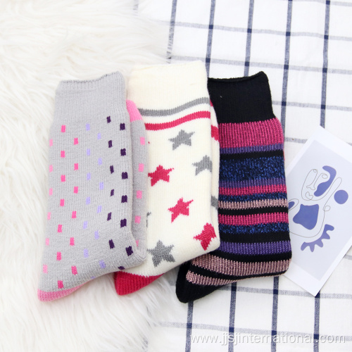 Customized women's autumn and winter socks